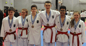 Shaun,-Lauren,-Charlie,-Mitch,-Nabile+Sophie-winning-Bronze-in-15-17yrs-Team-Kumite-_2WKUteams